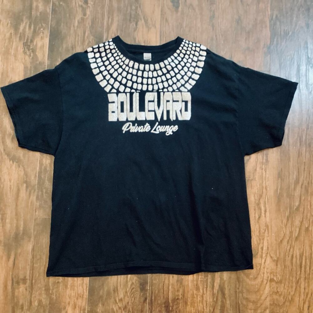 Gildan Silver Glitter Shirt